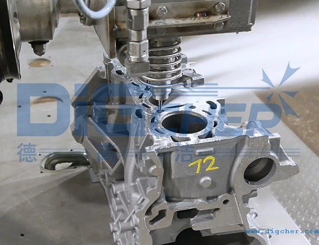 發動(dòng)機缸體去毛刺(cì)機