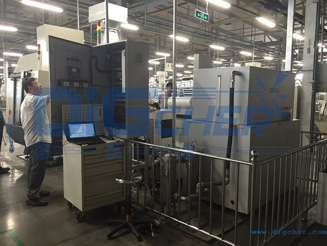 數控加工中心(xīn)高壓水去毛刺機(jī)